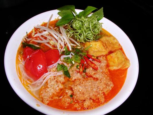 Bún riêu cua “rởm” đắt hàng, người ăn không hay biết 